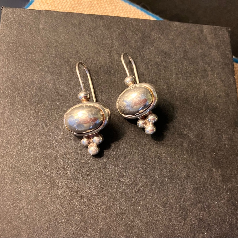 RARE Vintage Silpada Sterling Silver .925 Oval Victorian Earrings